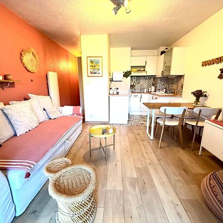La Petite Pinede Studio Climatise Proche Plage ساناري سور مير المظهر الخارجي الصورة